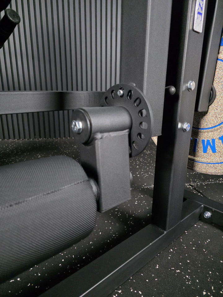 Leg Curl / Leg Extension Station SQMIZE® POWER PACK LCS620-FB