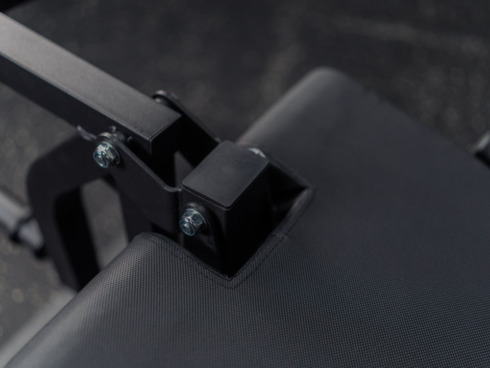Leg extension & supine curl station SQMIZE® POWER PACK LC6i